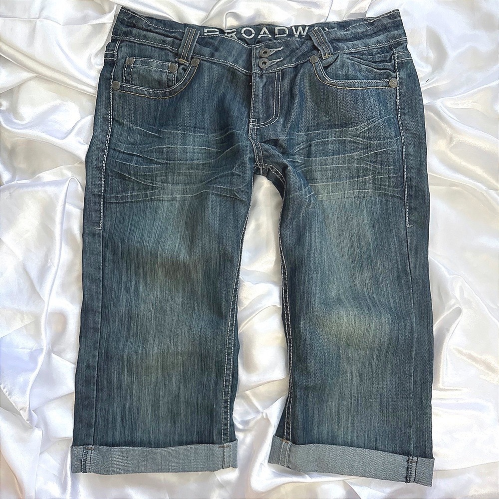 Broadway Womens Denim Capri Jeans Medium Wash Cuffed Y2K Cropped Pants Size 32W